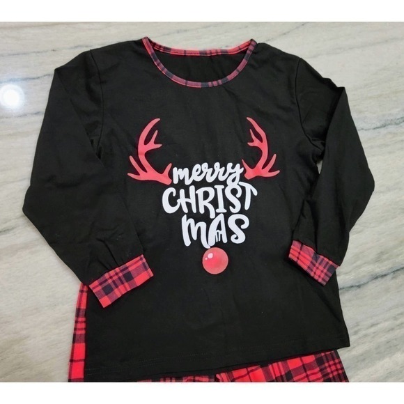 Christmas Pajama Set Black Reindeer Kids Size 4/6 NWT - Picture 2 of 8